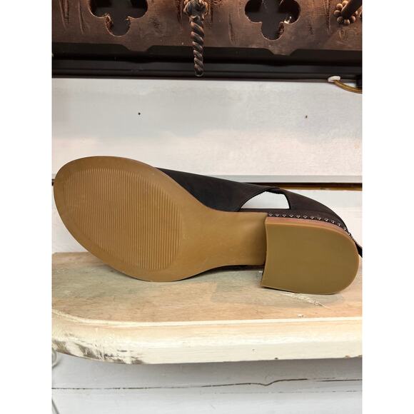 Ladies Maurice's SuperCush Studded Block Heel Bootie w/ Open Toes, Size 9M - Picture 7 of 8